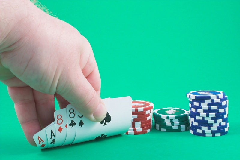 Kỹ thuật đánh cược Poker điêu luyện và chuẩn xác